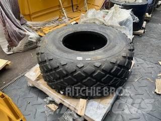 Armour 23.1-26 Tires, wheels and rims
