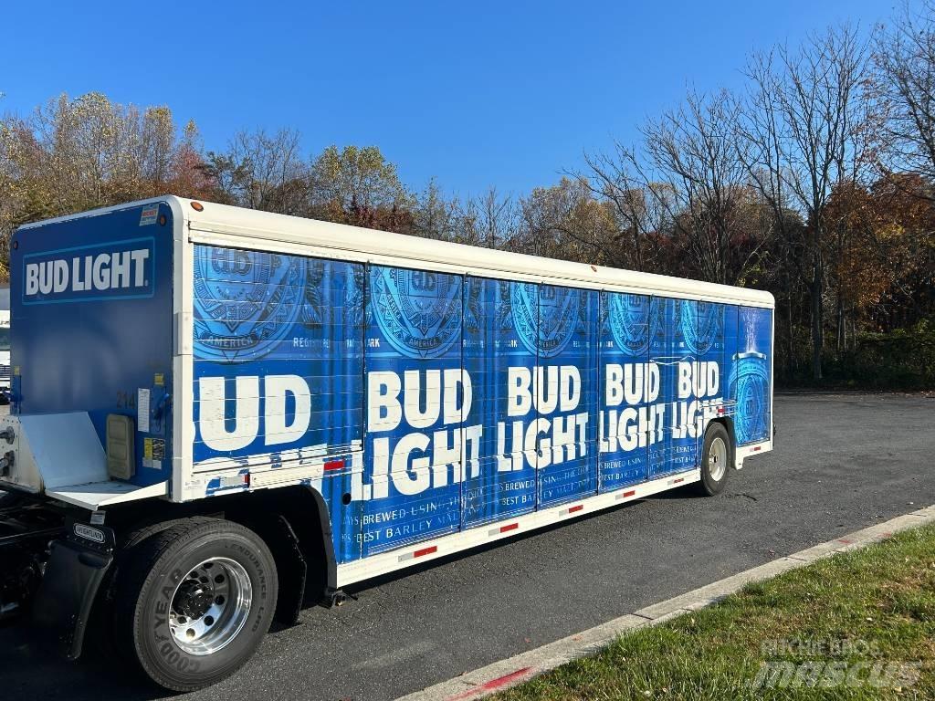 Mickey 16 Bay Beverage trailers
