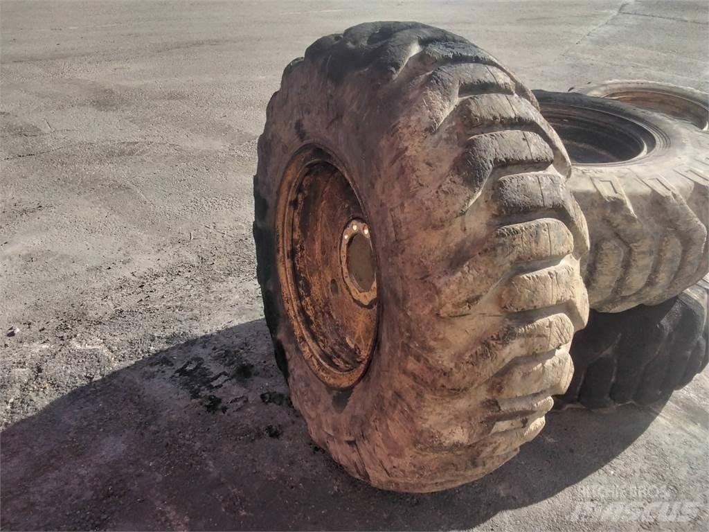 Nokian Els 17,5x25 Tires, wheels and rims