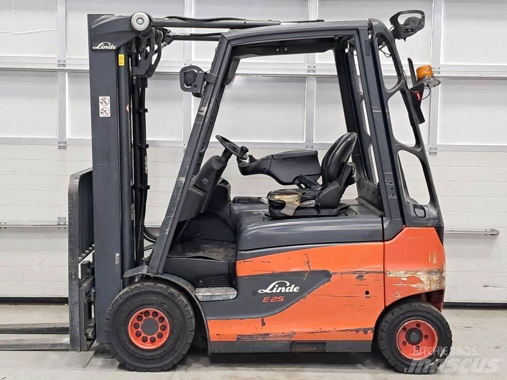 Linde E25-01 Electric Forklifts