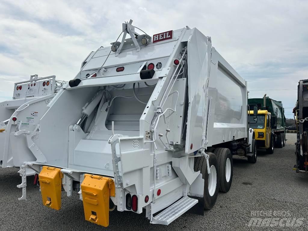 Freightliner M2 Garbage Trucks / Recycling Trucks