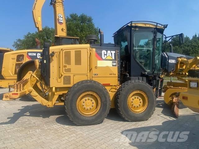 CAT 140M Motor Graders