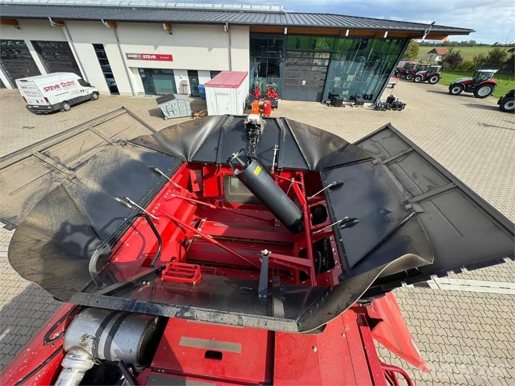 Case IH AF 8250 Combine Harvesters