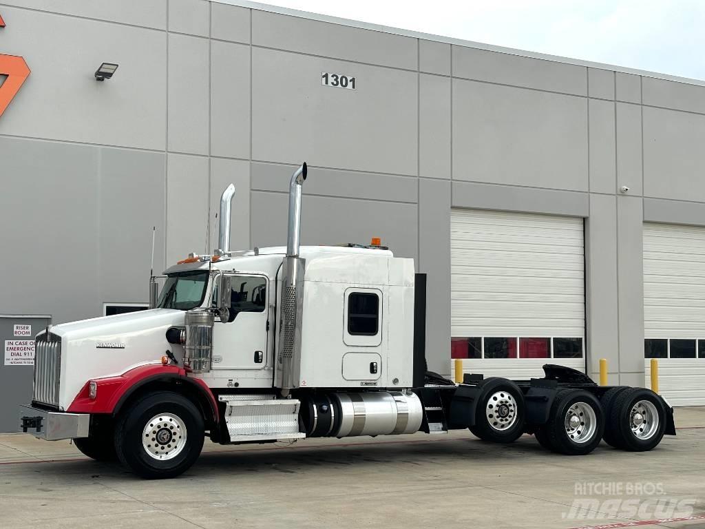 Kenworth T 800 Conventional Trucks / Tractor Trucks