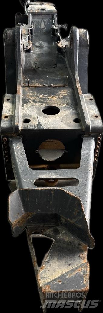Ponsse Bear 8W Chassis and suspension