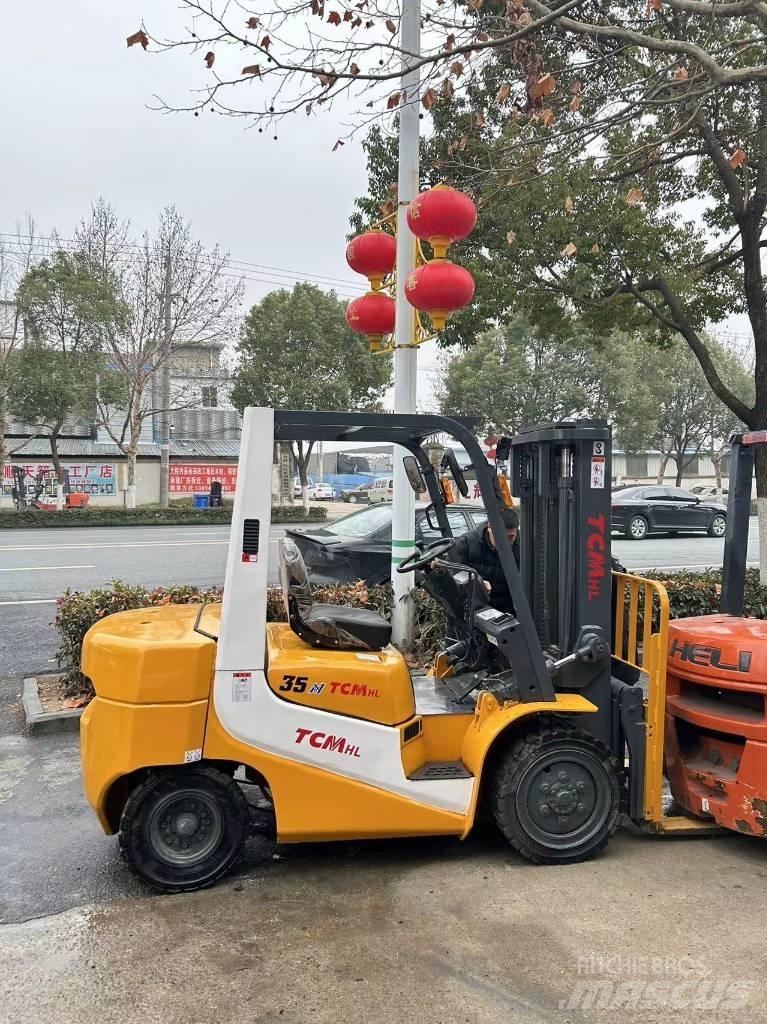 TCM 35 Diesel Forklifts