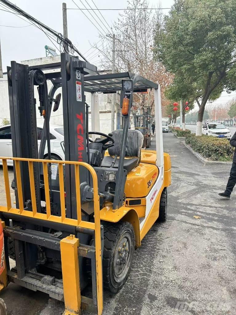 TCM 35 Diesel Forklifts