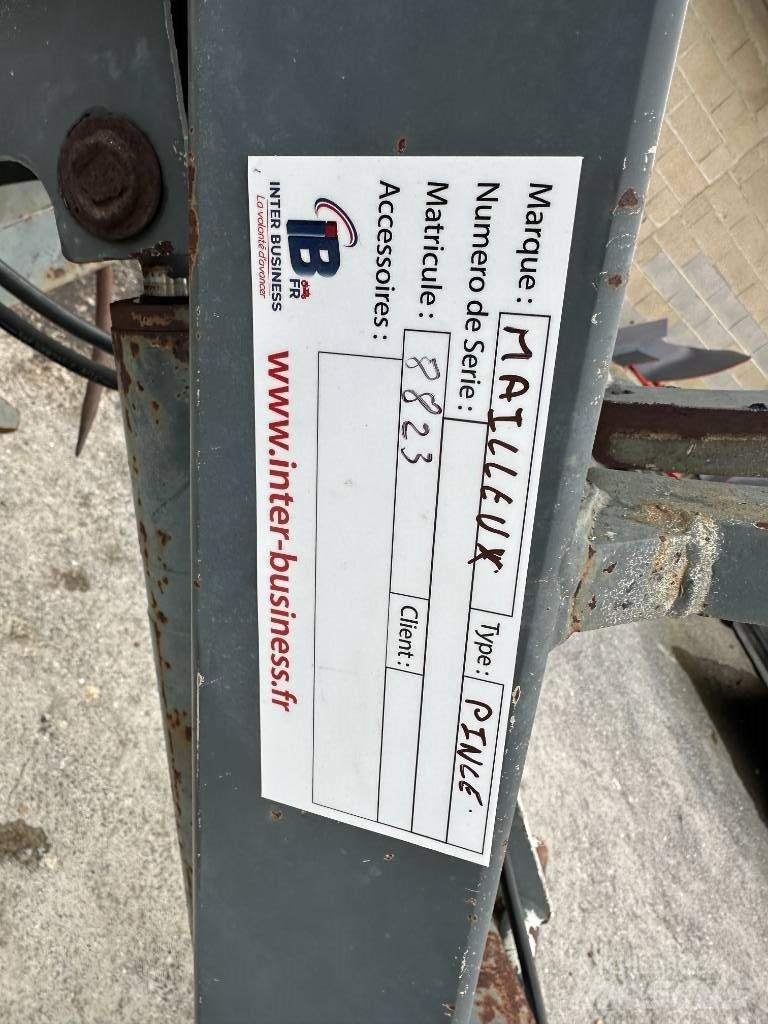 Mailleux MANIBALLE Bale Clamps