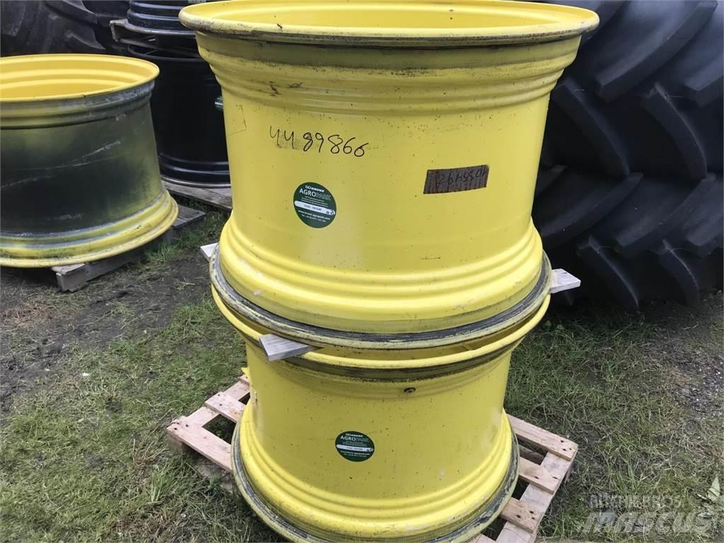 John Deere 23x34 Tires, wheels and rims