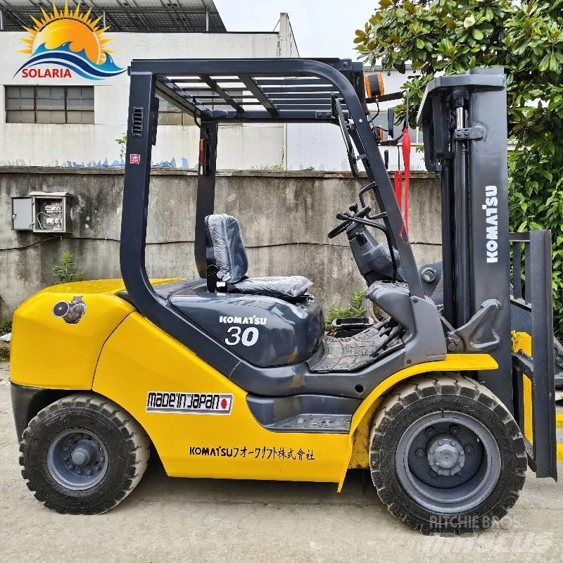 Komatsu 30 Diesel Forklifts