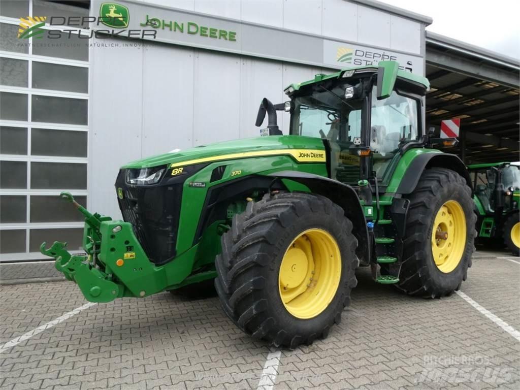 John Deere 8R 370 Tractors