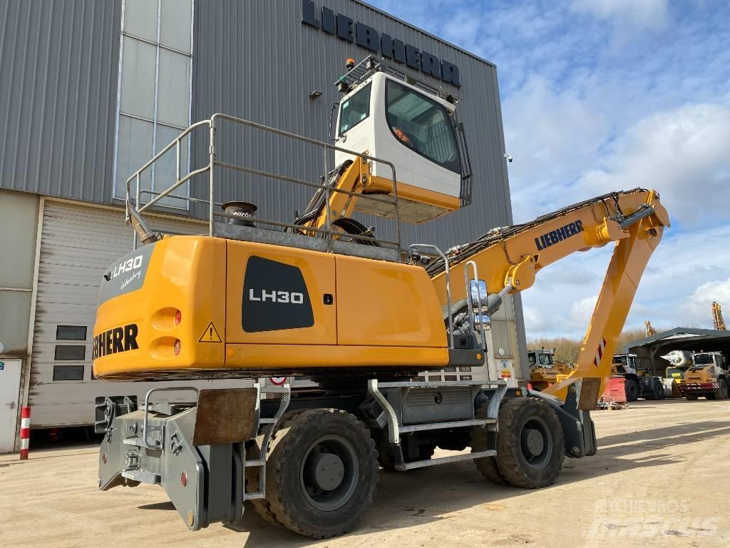 Liebherr LH 30 M Waste / Industry Handlers