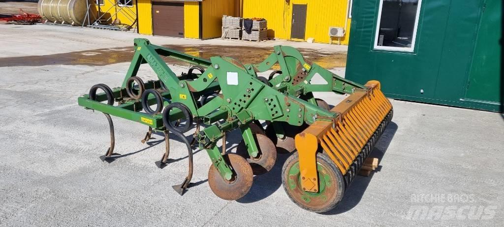 Amazone Cenius 3001 Cultivators