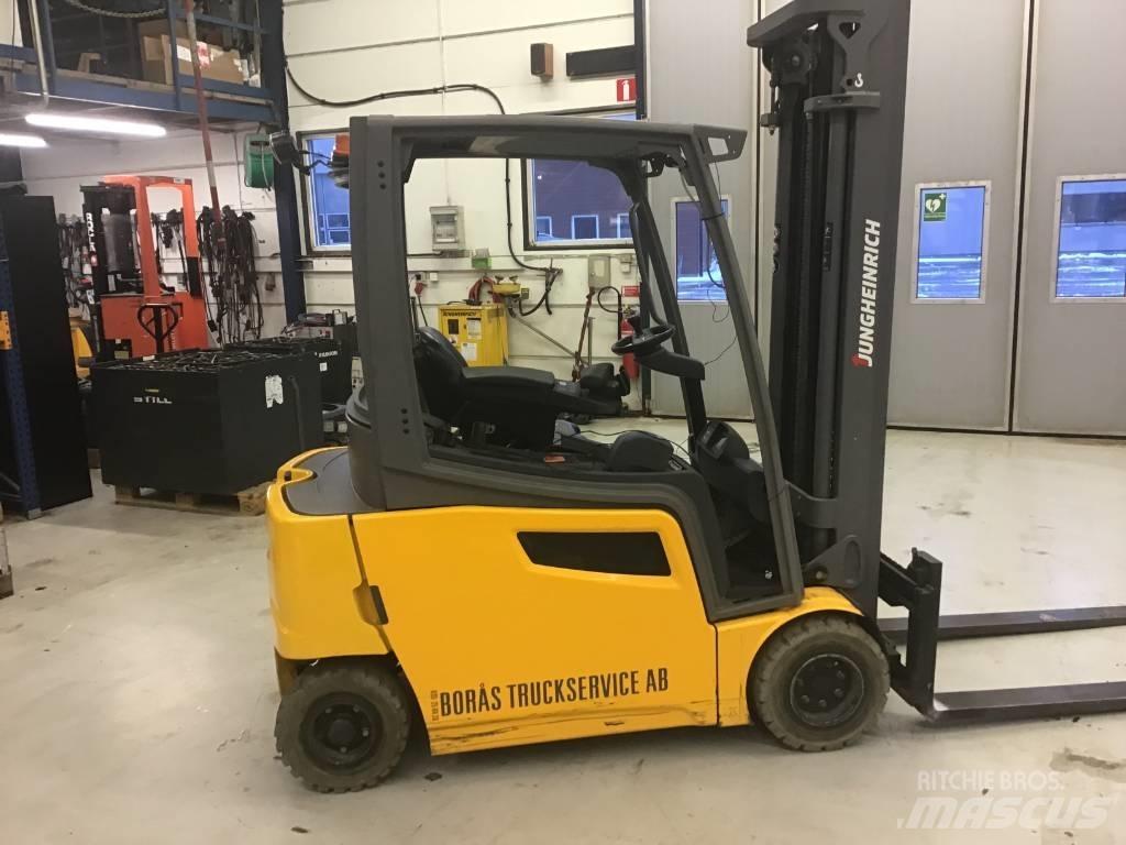 Jungheinrich EFG 320 Electric Forklifts