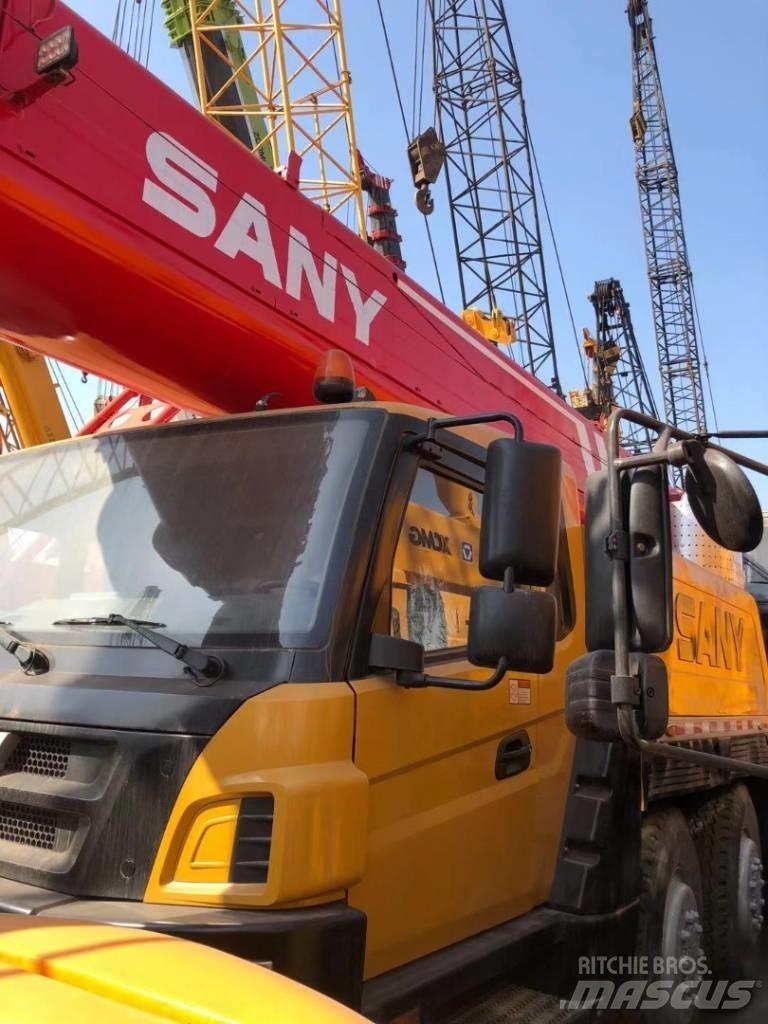 Sany STC 1000 Mobile and all terrain cranes