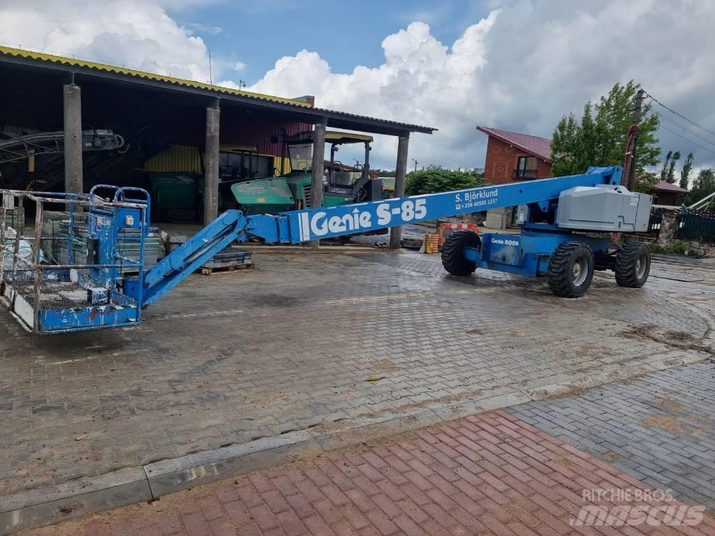 Genie S 85 4X4 Telescopic boom lifts