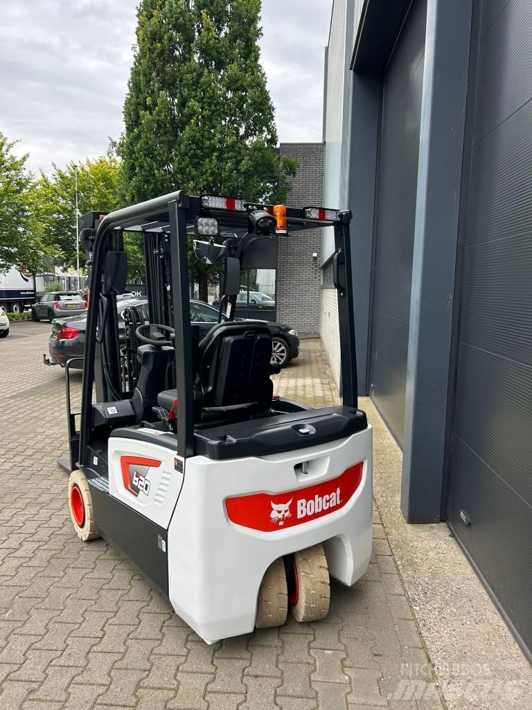 Bobcat B 20 T-7 Plus Electric Forklifts