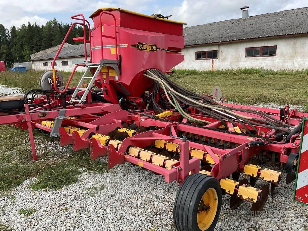 Väderstad RapidA800S Farm Drills