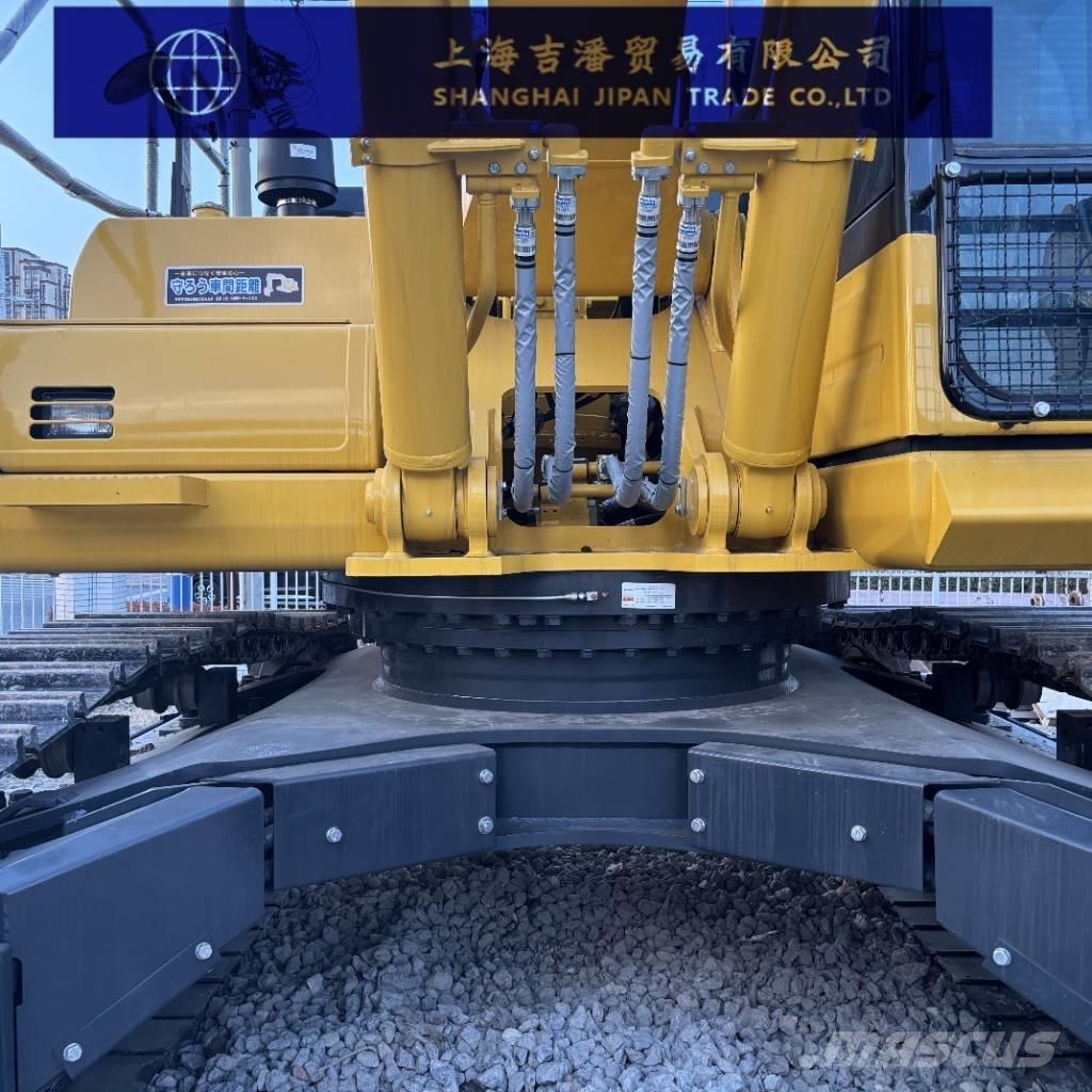 Komatsu PC 450 Crawler Excavators
