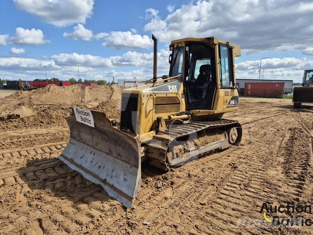 CAT D 4 G Crawler dozers