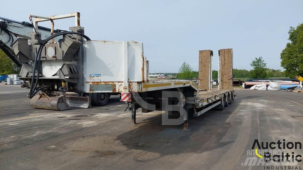 Doll S3L Curtain  trailers