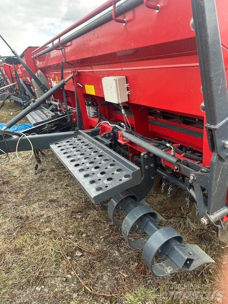 Tume HKL4000 Farm Drills