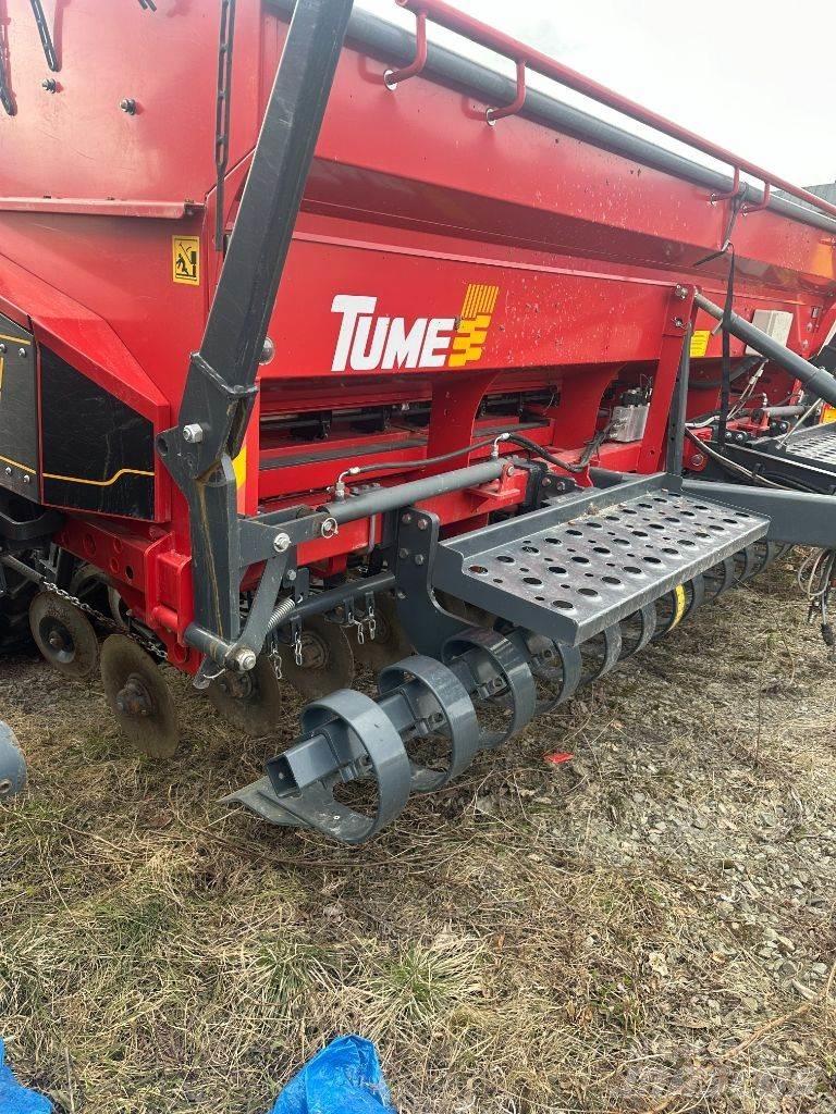 Tume HKL4000 Farm Drills
