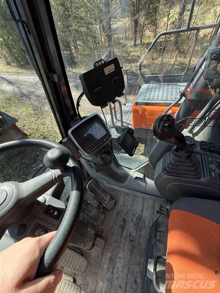 Doosan DX 170 W-5 Wheeled Excavators