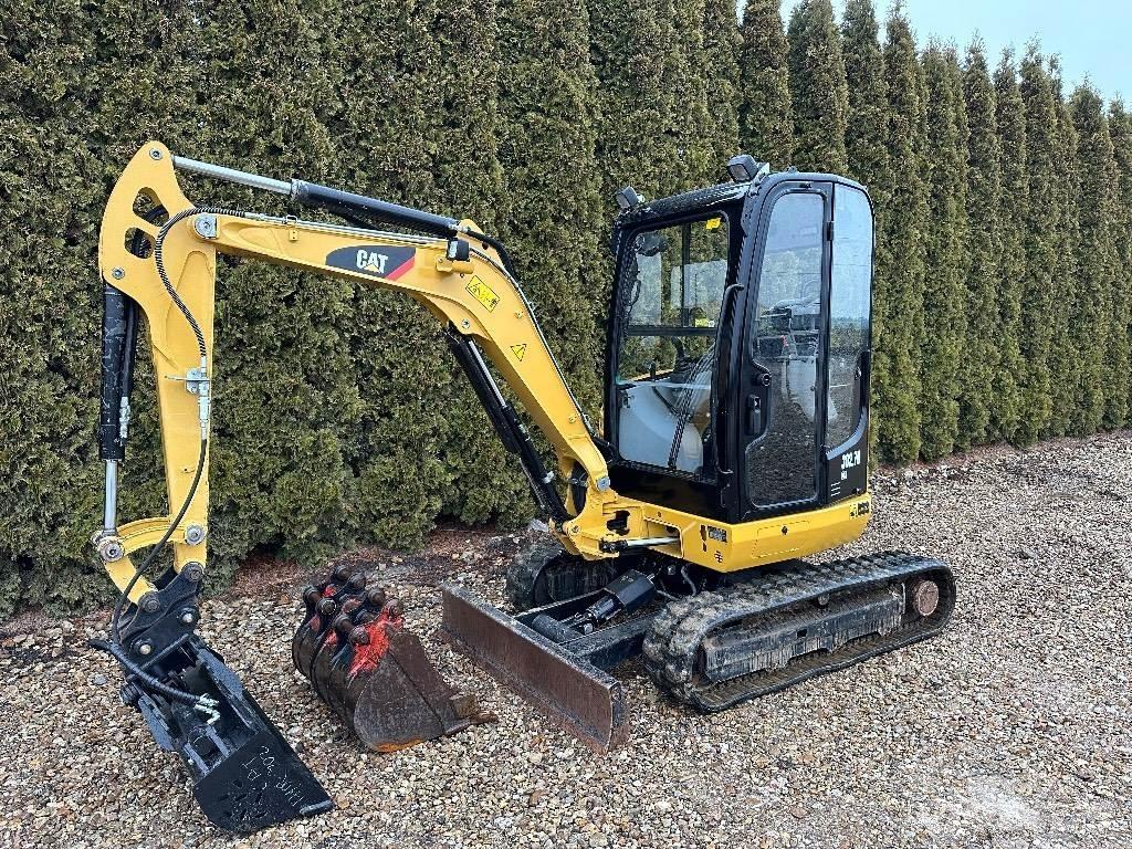 CAT 302.7 D CR Mini Excavators <7t (Mini Diggers)