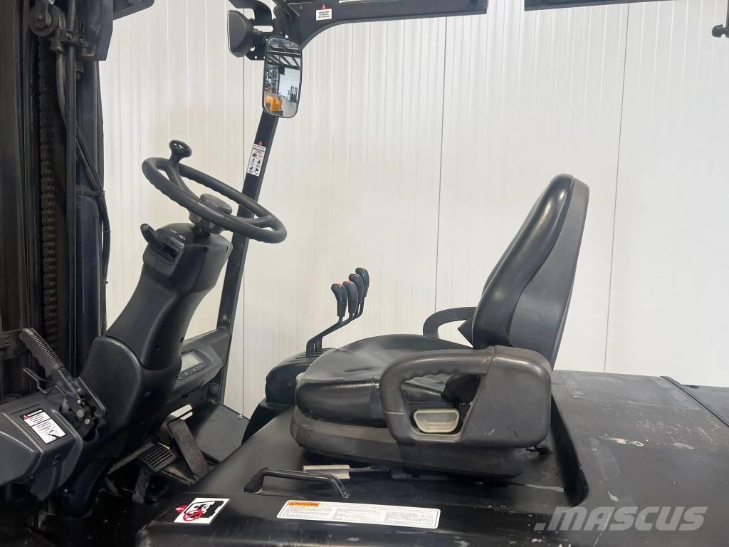 Doosan B50X-5 Electric Forklifts