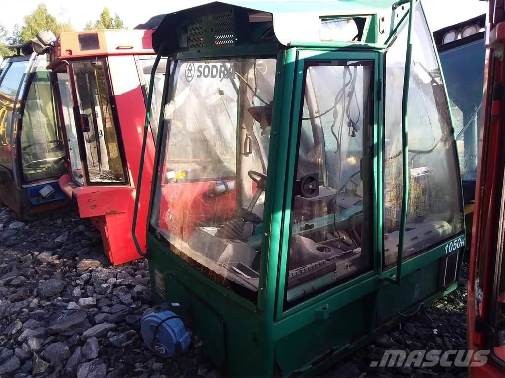 Gremo 1050f Cabins and interior