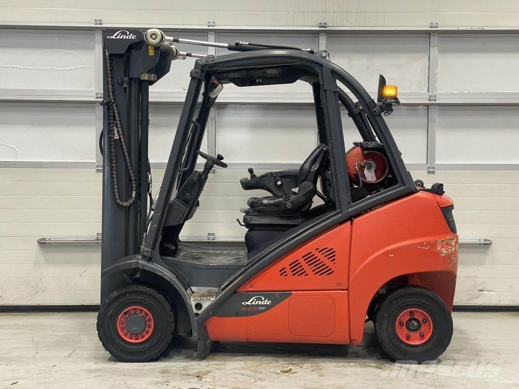 Linde H25T-02 LPG trucks