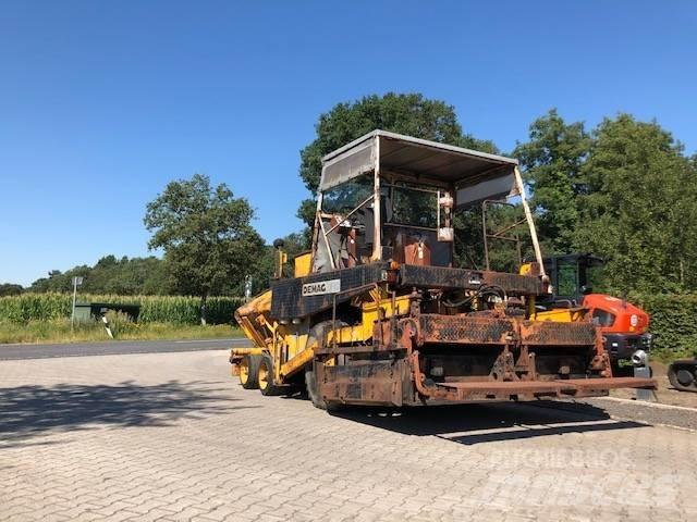 Demag DF 10 Asphalt pavers