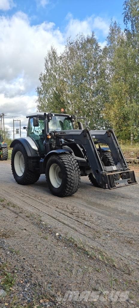 Valtra N 154 A Tractors