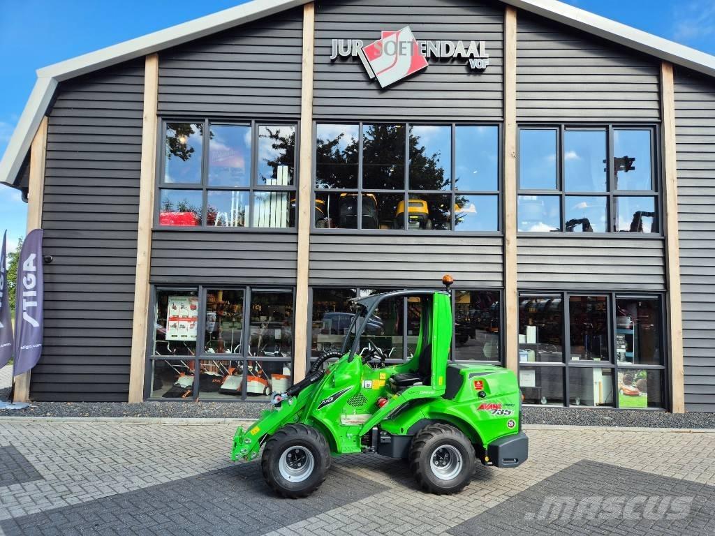 Avant 735i Mini Loader