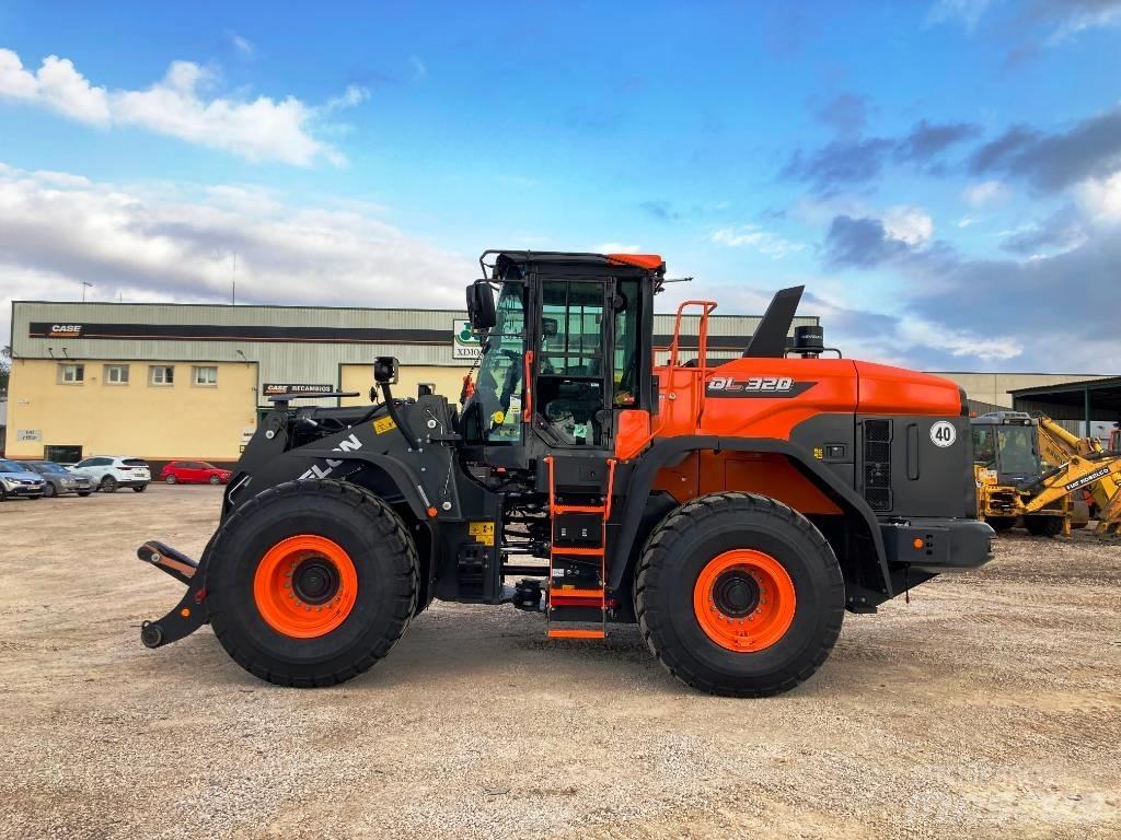 Develon DL 320-7 Wheel Loaders