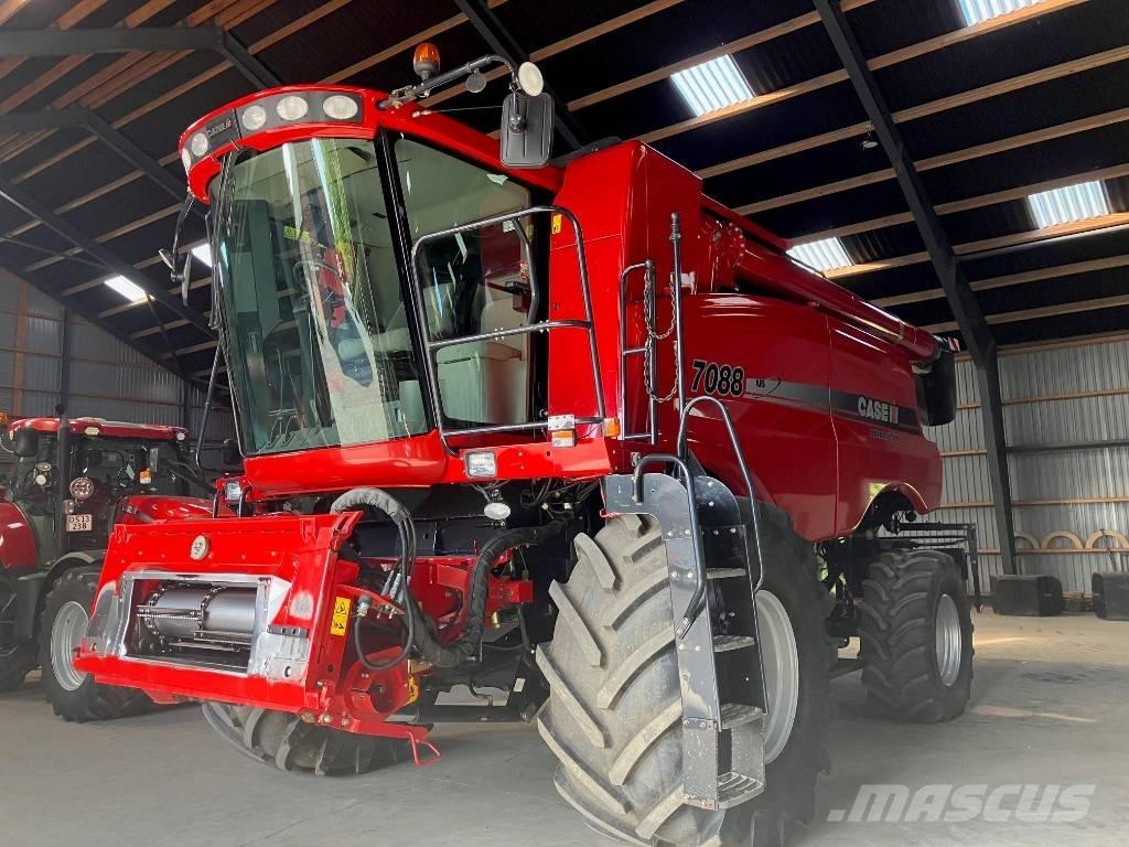 Case IH 7088 Combine Harvesters