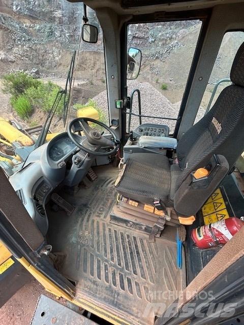 Komatsu WA 500-6 Wheel Loaders