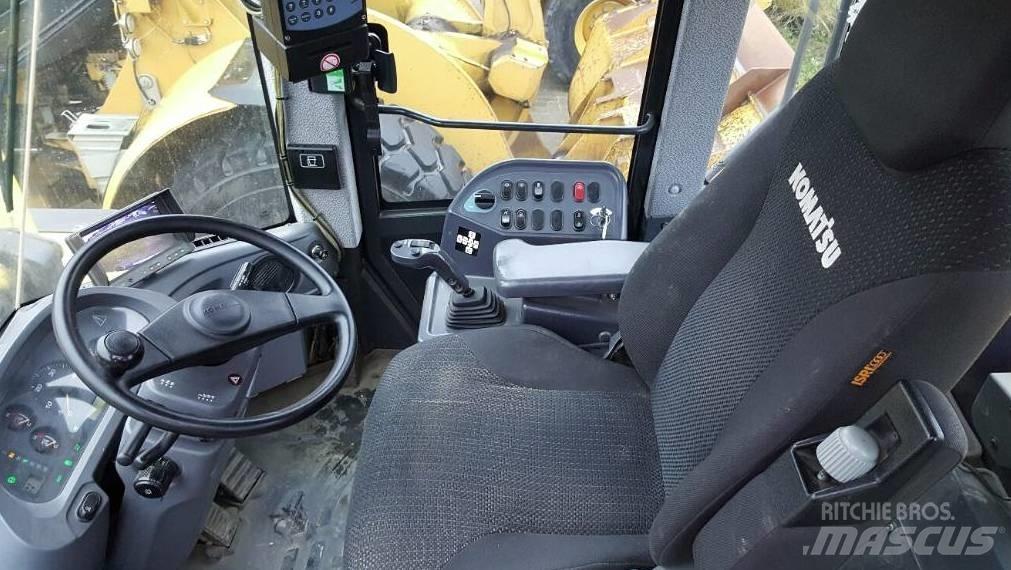 Komatsu WA470-6LC Wheel Loaders