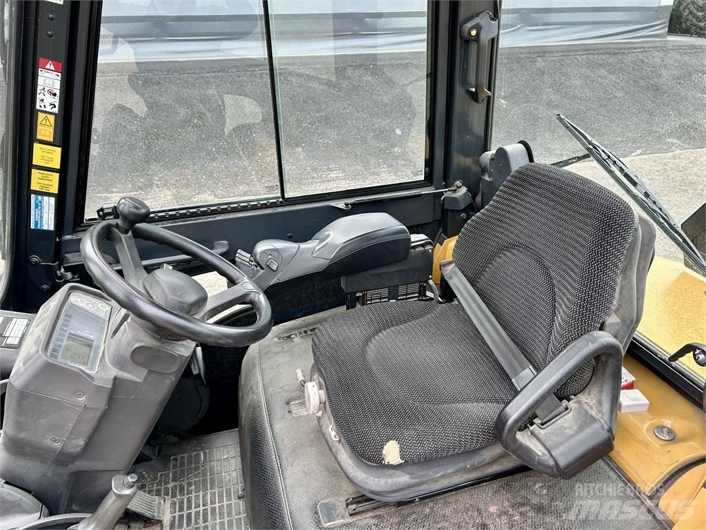 CAT DP 25 NT Diesel Forklifts