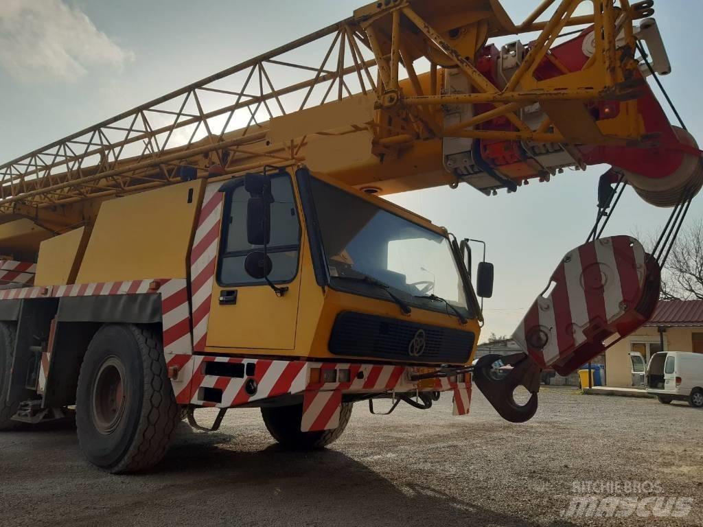 Krupp KMK 5110 Mobile and all terrain cranes