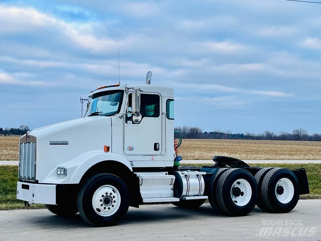 Kenworth T 800 Conventional Trucks / Tractor Trucks
