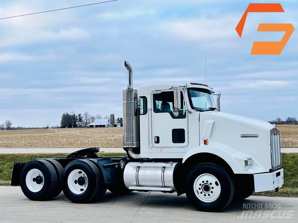 Kenworth T 800 Conventional Trucks / Tractor Trucks