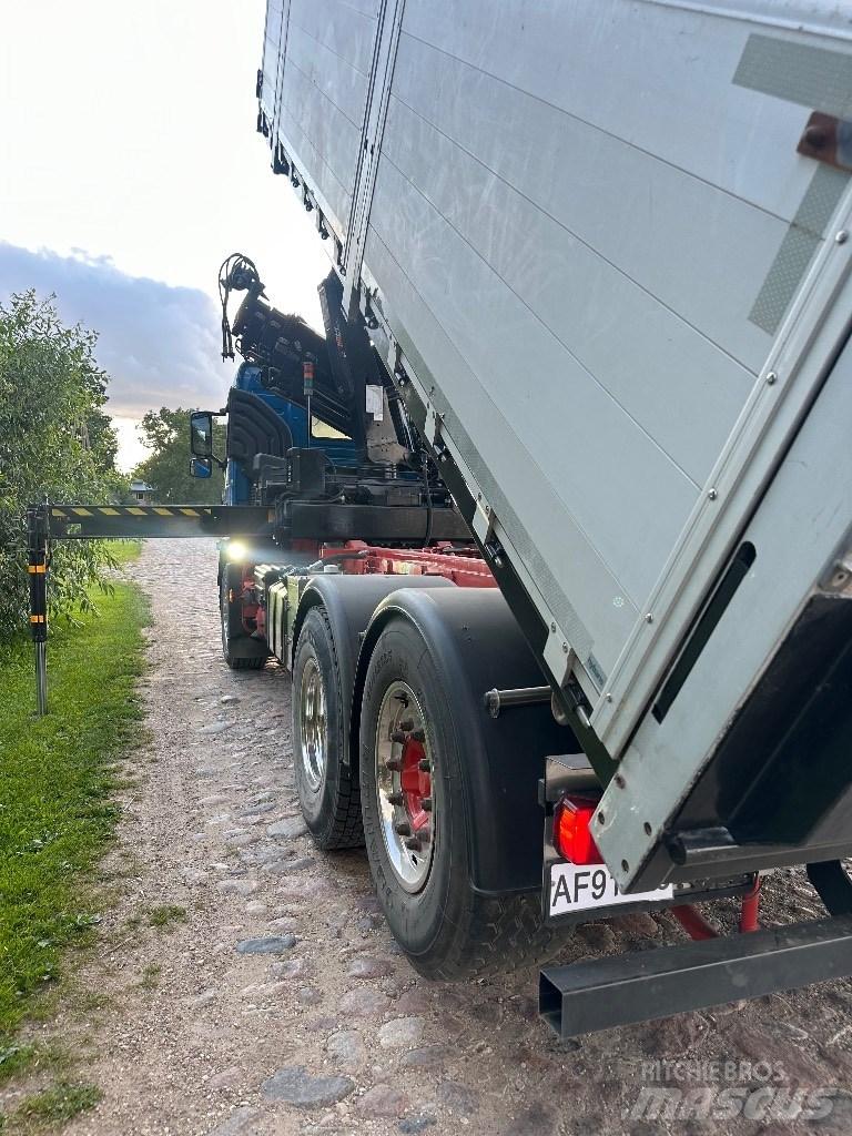 Volvo FM 450 Dump Trucks