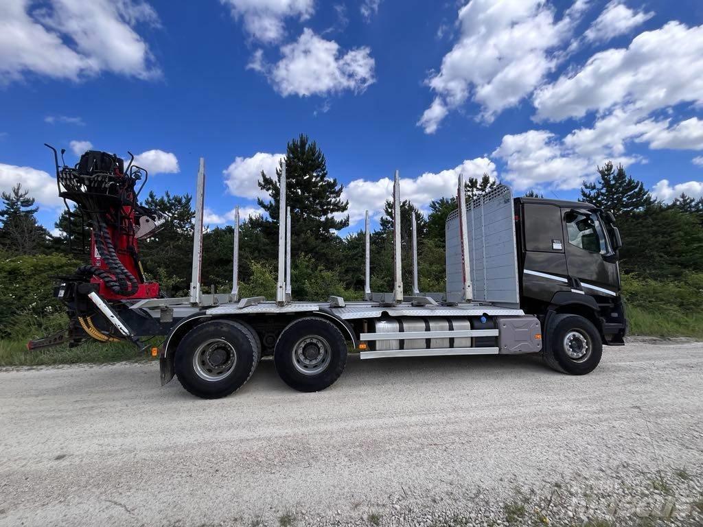 Renault Kerax 6x4 Knuckleboom cranes
