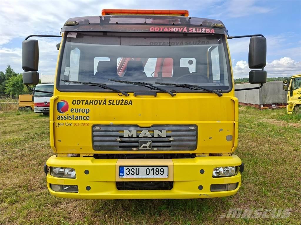 MAN 12.225 LC + HR Cab & Chassis Trucks