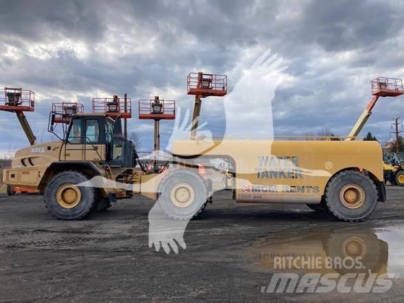 Bell 4206D Tank Trucks
