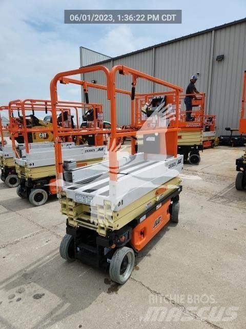JLG 1930ES Scissor Lifts