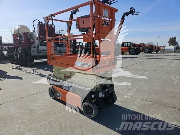 JLG ES1932 Scissor Lifts