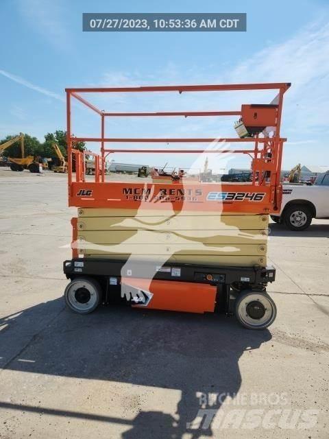 JLG ES3246 Scissor Lifts